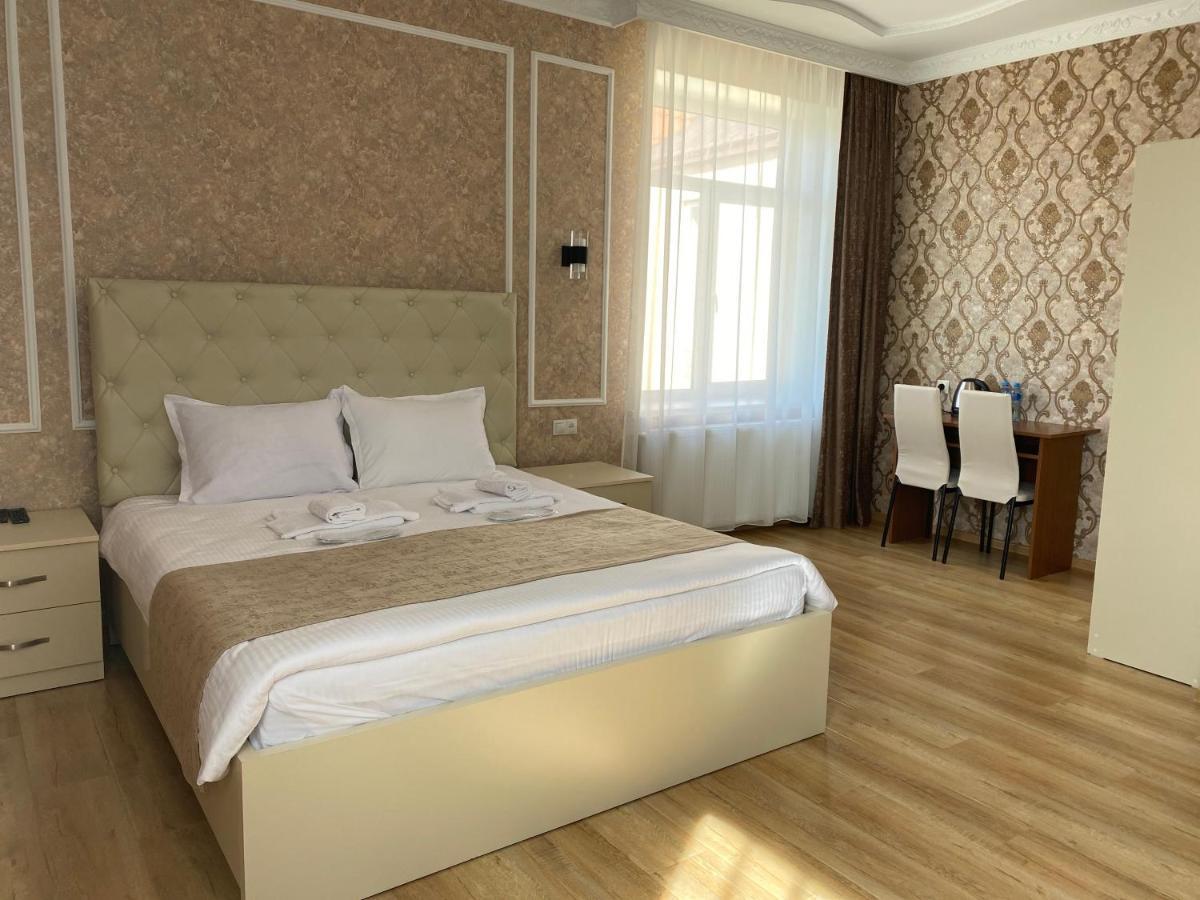 Hotel Sharl Ninotsminda Екстериор снимка