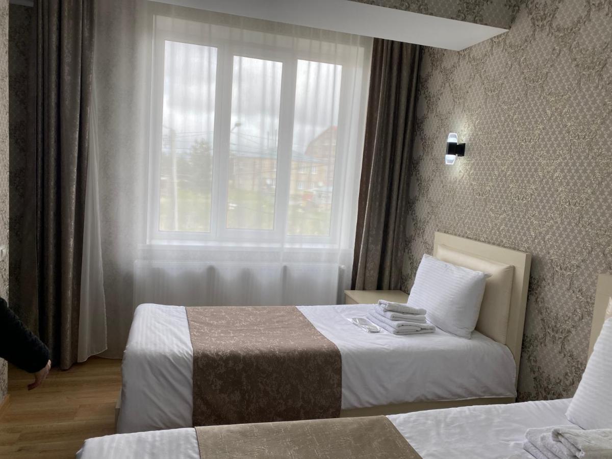 Hotel Sharl Ninotsminda Екстериор снимка