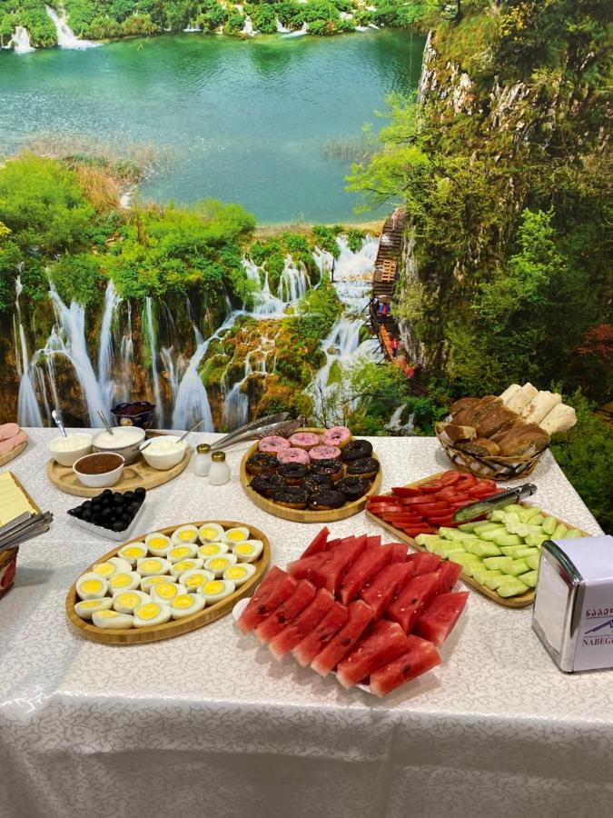 Hotel Sharl Ninotsminda Екстериор снимка
