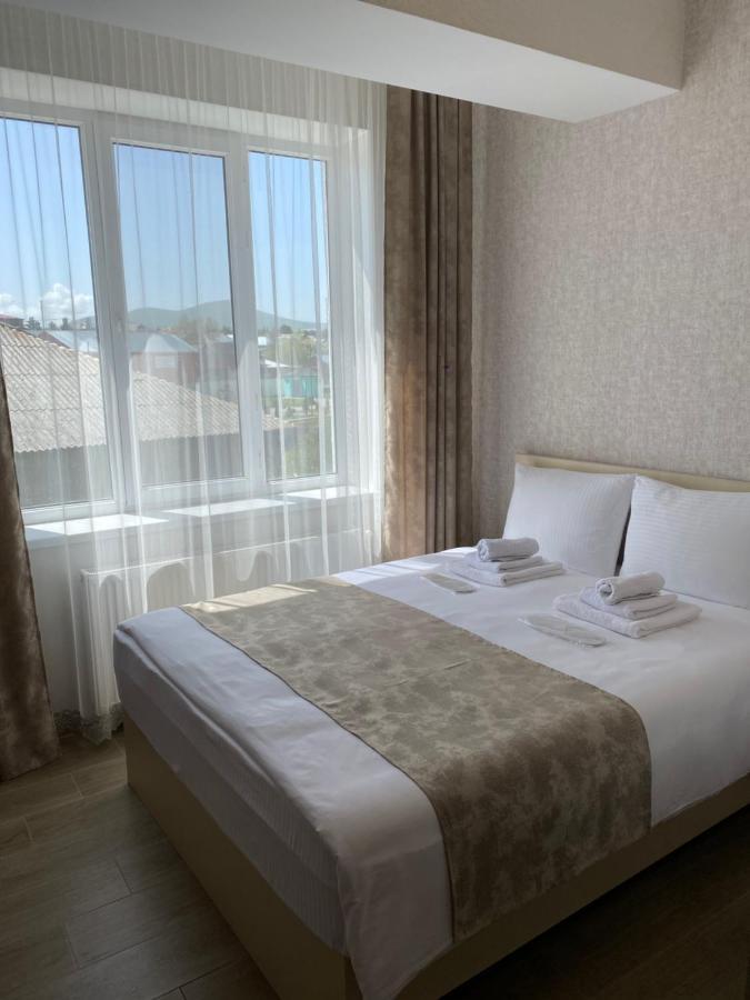 Hotel Sharl Ninotsminda Екстериор снимка