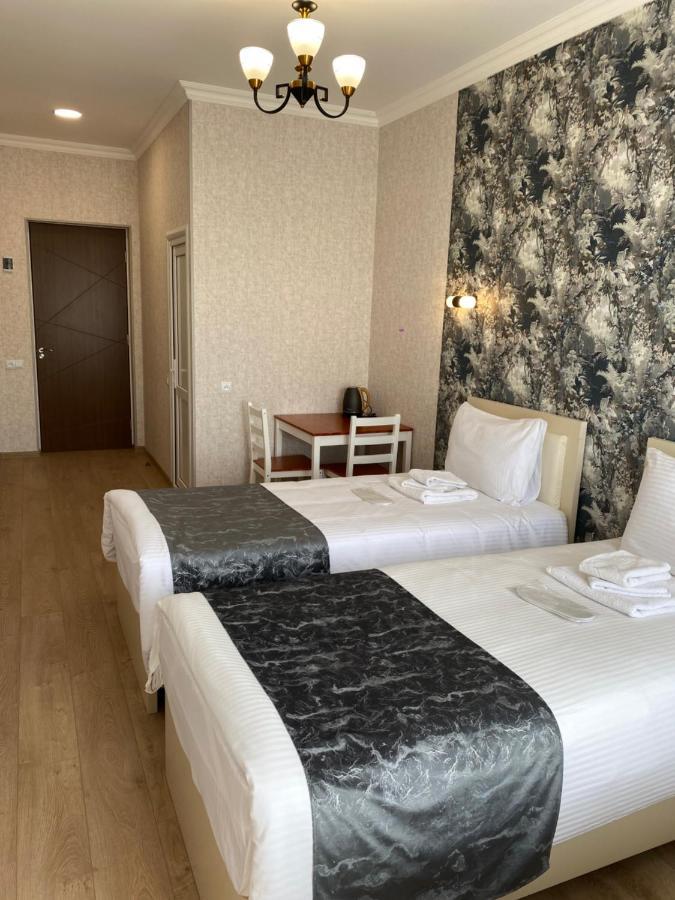 Hotel Sharl Ninotsminda Екстериор снимка
